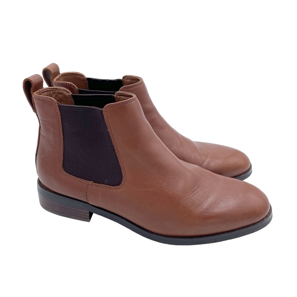 Clarks Women's Ria Chelsea Boots Brown Tan Leather Pull On Stretch Panels Size 9